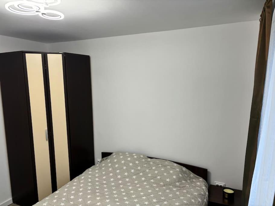 3 Camere Decomandat 부쿠레슈티 외부 사진