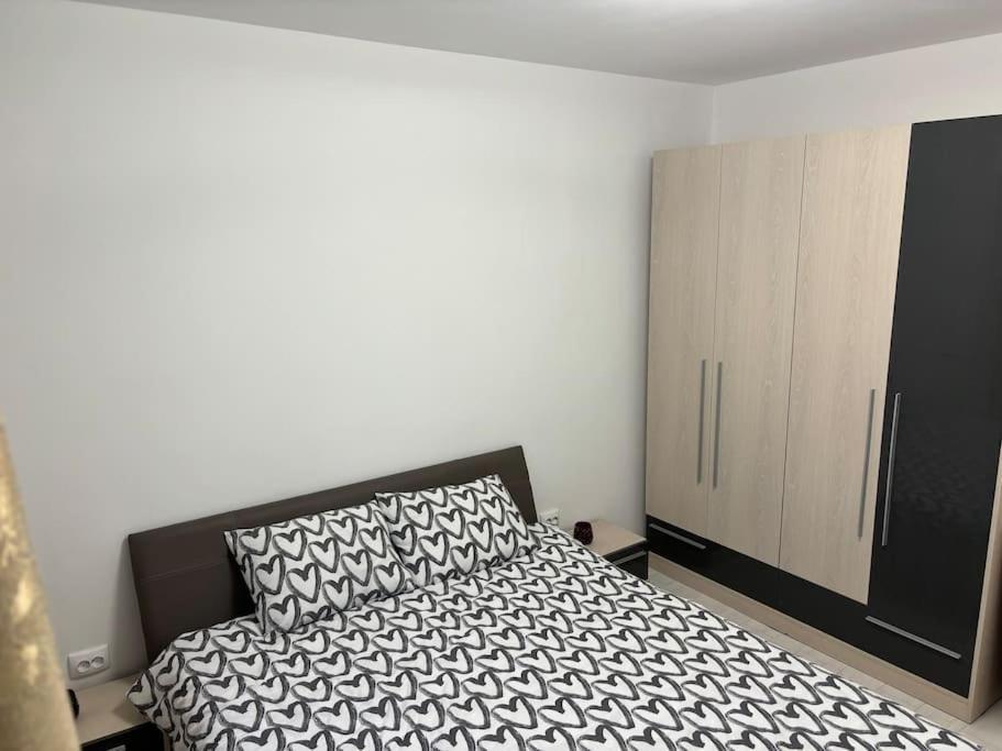 3 Camere Decomandat 부쿠레슈티 외부 사진